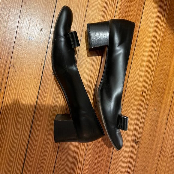 Black Ferragamo Pumps - Picture 2 of 3